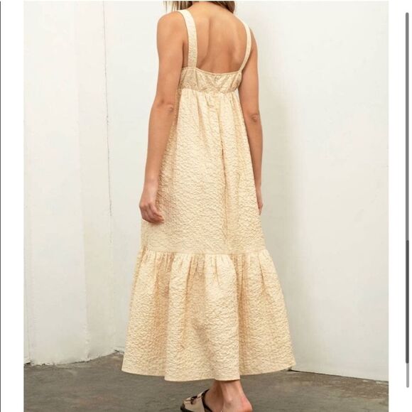 Moon River Tiered Textured Midi Dress Size Medium - Picture 4 of 14